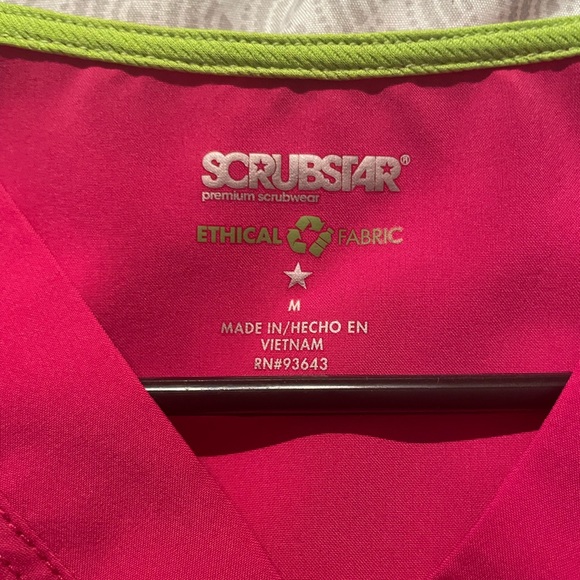 scrub tops - Picture 3 of 5